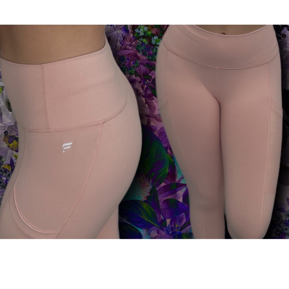 PINK LEGGINGS